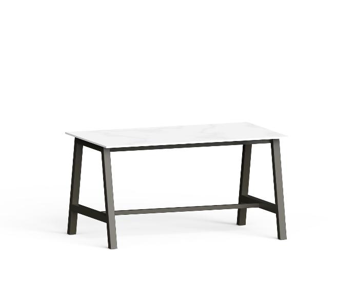 ATELIER. Table sur mesure avec vérins de réglage (+/- 5mm)