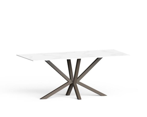 BALTAZAR. Table sur mesure avec vérins de réglage (+/- 5mm)
